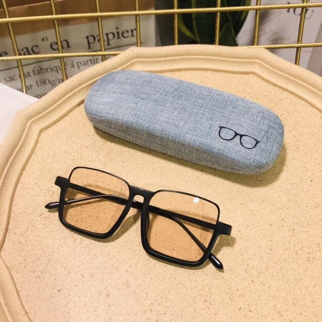 tong street box child afraid of uv protection glasses outdoor travel