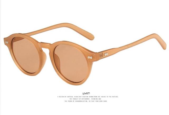 New Sunglasses Men Women Vintage Rivet Sun Glasses Fashion Brand Designer Retro Glasses Female Driver Goggles