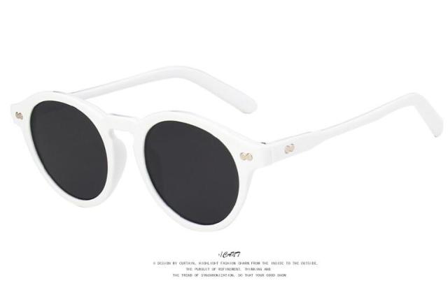 New Sunglasses Men Women Vintage Rivet Sun Glasses Fashion Brand Designer Retro Glasses Female Driver Goggles